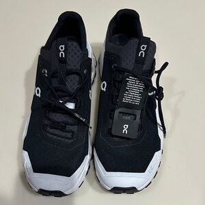 On Running cloudultra men’s size 8 never worn